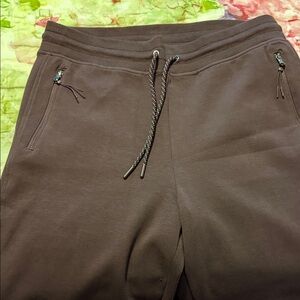 Women’s joggers